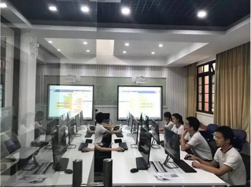 推動教學模式深度變革,人工智能走進市西中學課堂