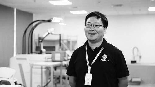 四問正“走紅”的智能機器人