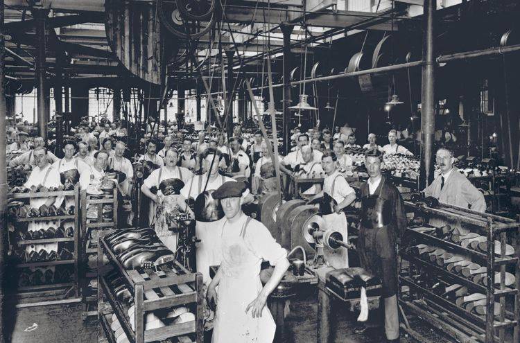 ���̽�L100�ҹ��S�����x�Ԅ�(d��ng)������(j��)���E