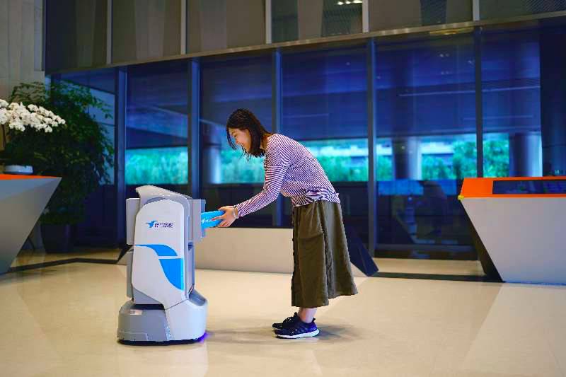 蜂鳥三大場景布局無人配送 機器人已完成56萬單配送任務