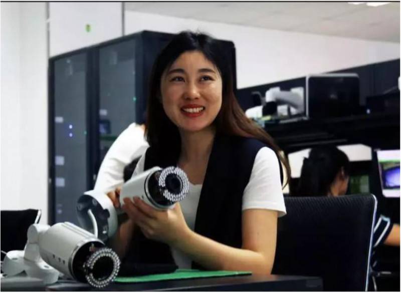 全國首張人工智能職稱證書頒發(fā)